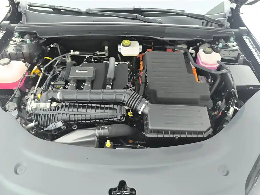 BYD Seal 05 DM-i 2025 — фото 10