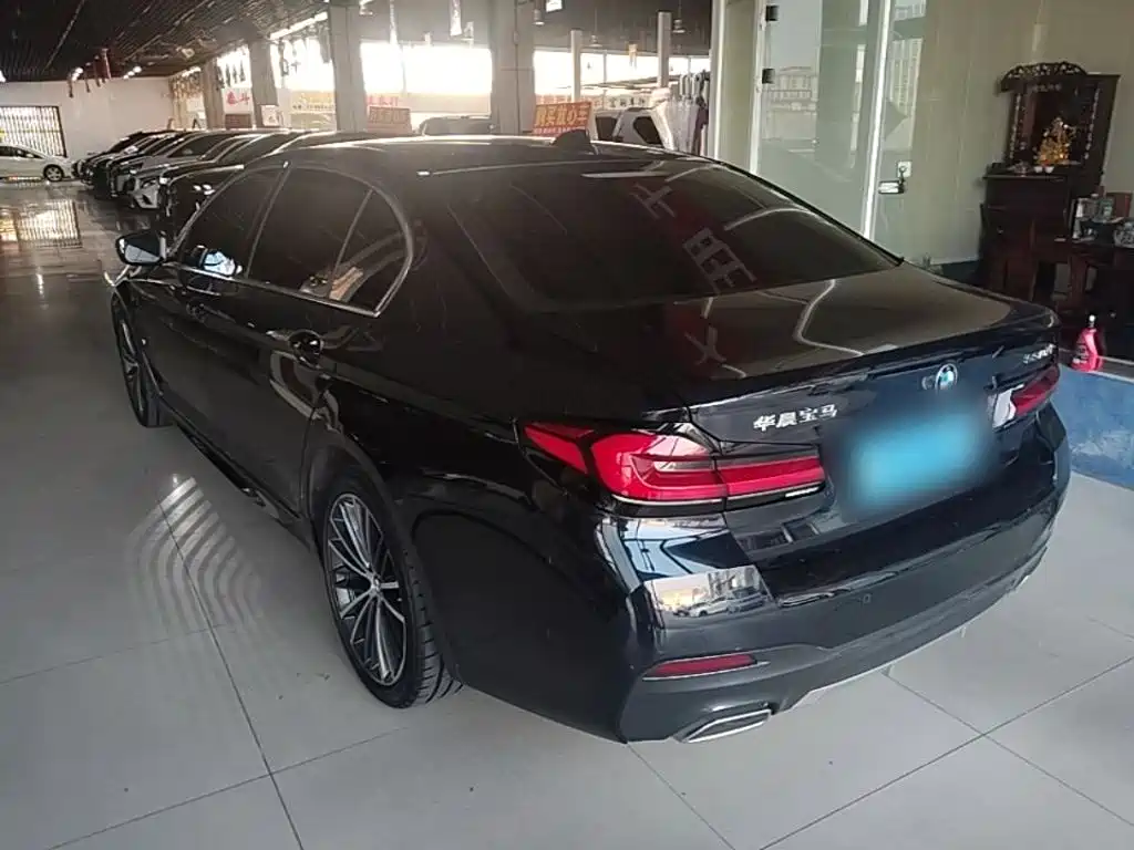BMW 5 Series 2024