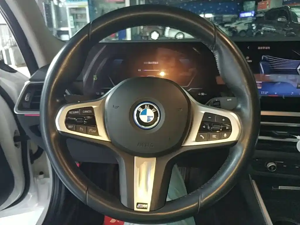 BMW i3 2024 — фото 11