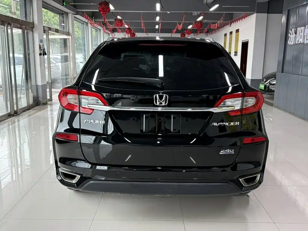 Honda Avancier 2017 — фото 6
