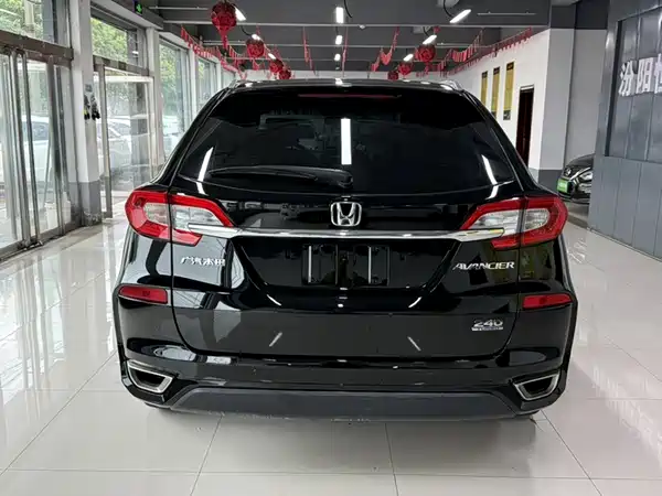 Honda Avancier 2017