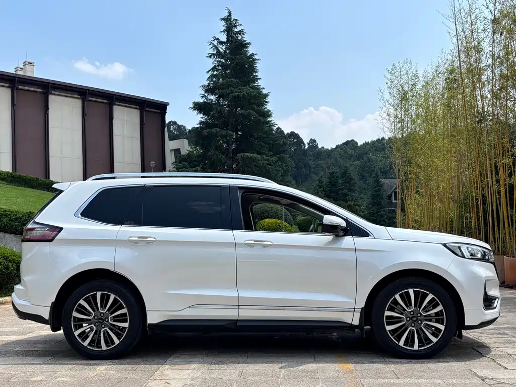 Ford Edge 2021 — фото 4