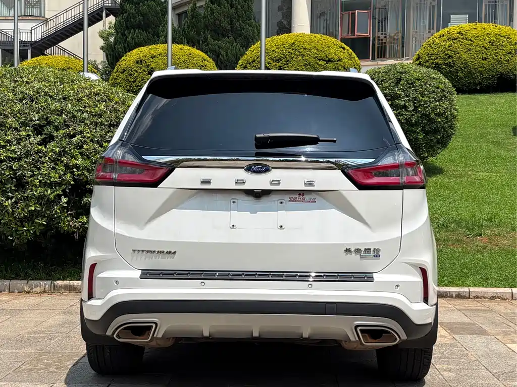 Ford Edge 2021 — фото 21