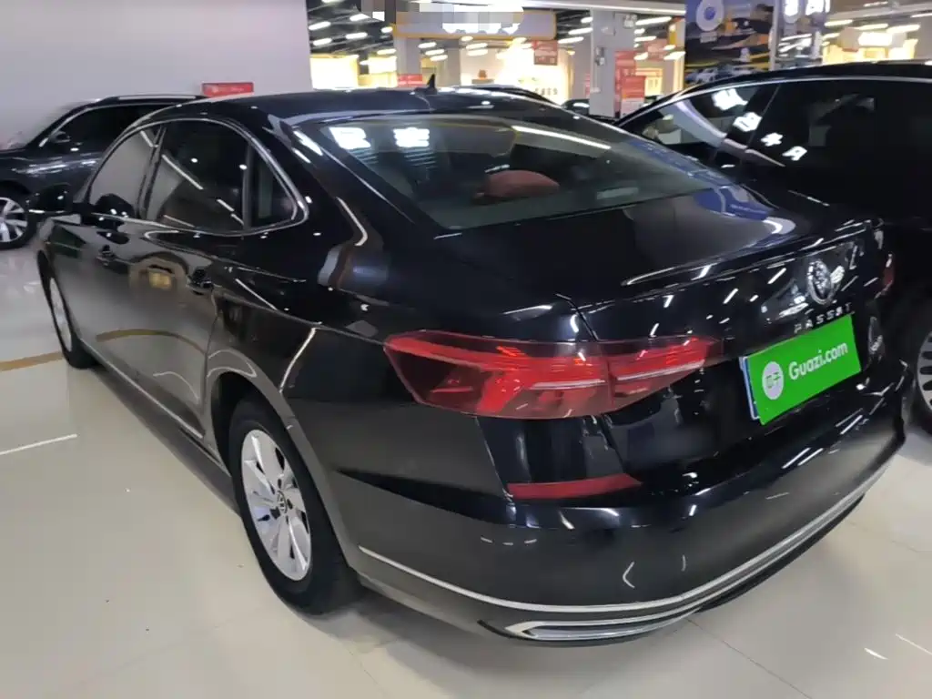 Volkswagen Passat 2021