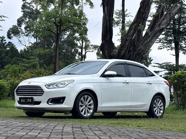 Ford Escort 2016