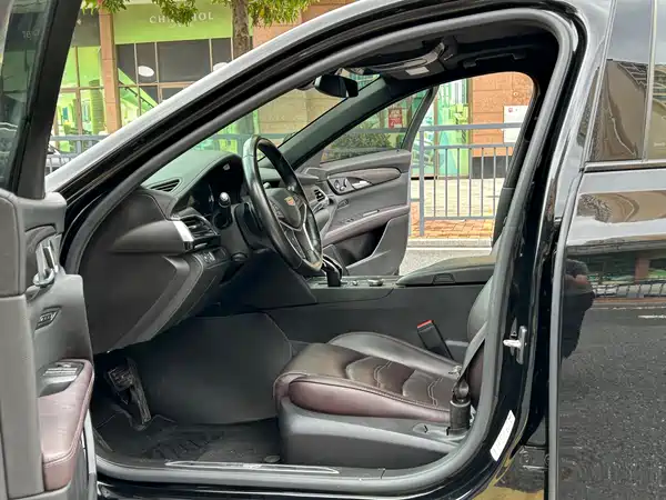 Cadillac CT6 2022