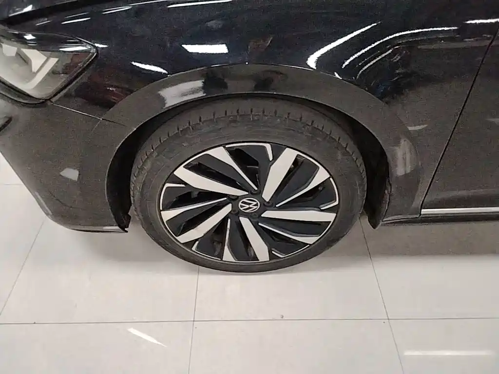 Volkswagen Passat 2023 — фото 23