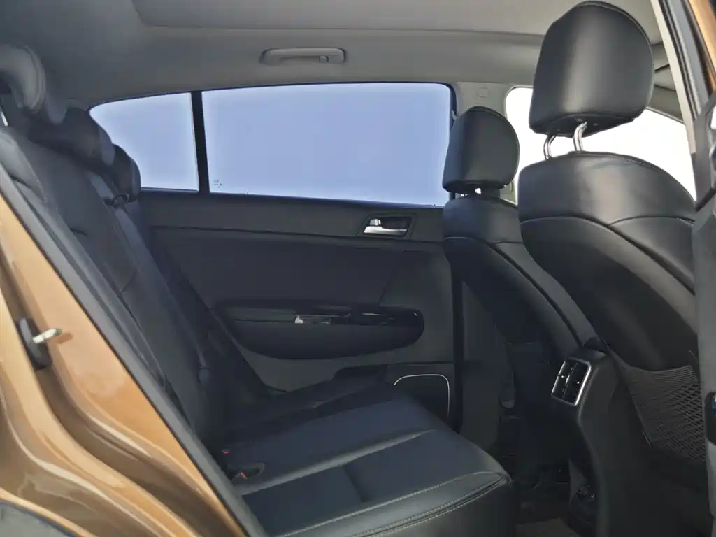 Kia KX5 2016 — фото 18