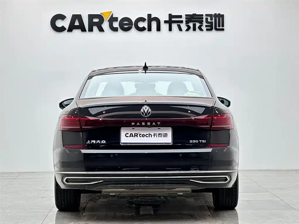 Volkswagen Passat 2023 — фото 4