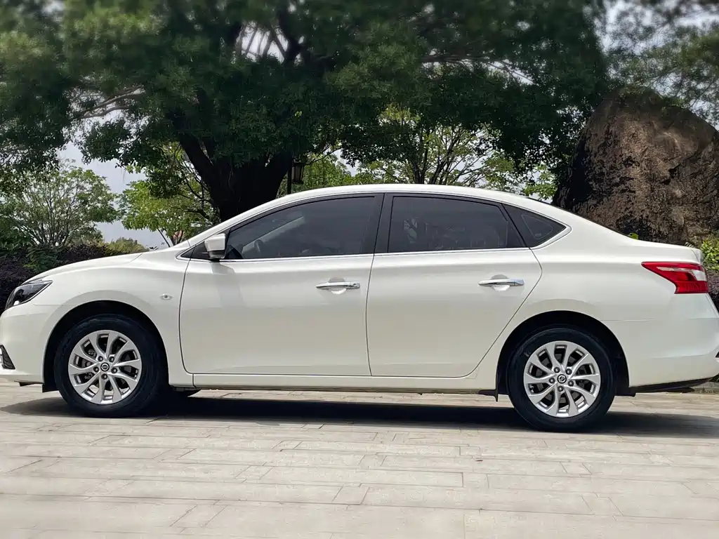 Nissan Sylphy 2022 — фото 8