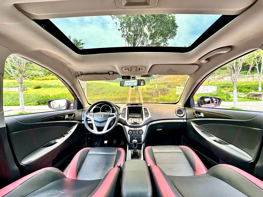 Changan Eado XT 2014 — фото 38