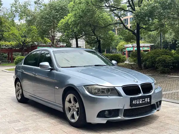 BMW 3 Series 2011