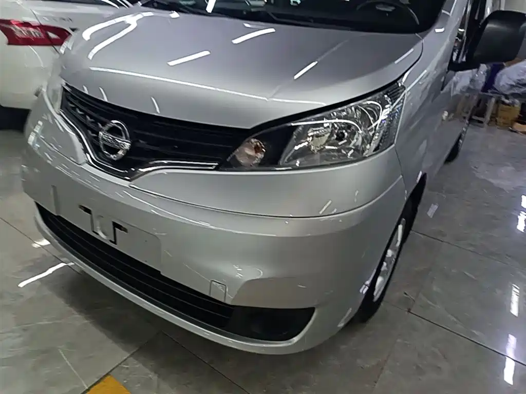 Nissan NV200 2014 — фото 24
