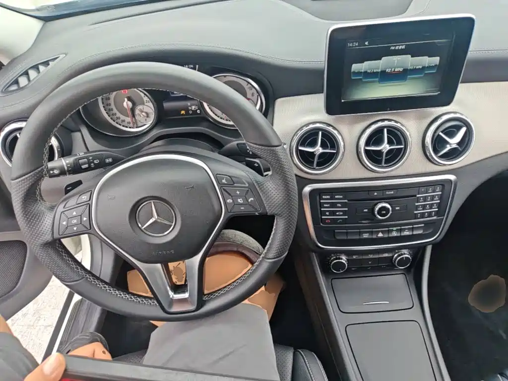 Mercedes-Benz GLA 2016 — фото 10