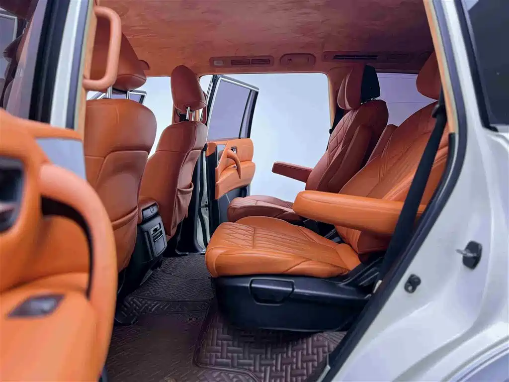 Nissan Patrol 2018 — фото 11