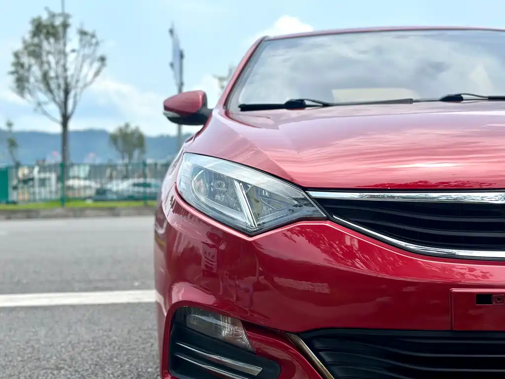 Changan Eado XT 2014 — фото 14