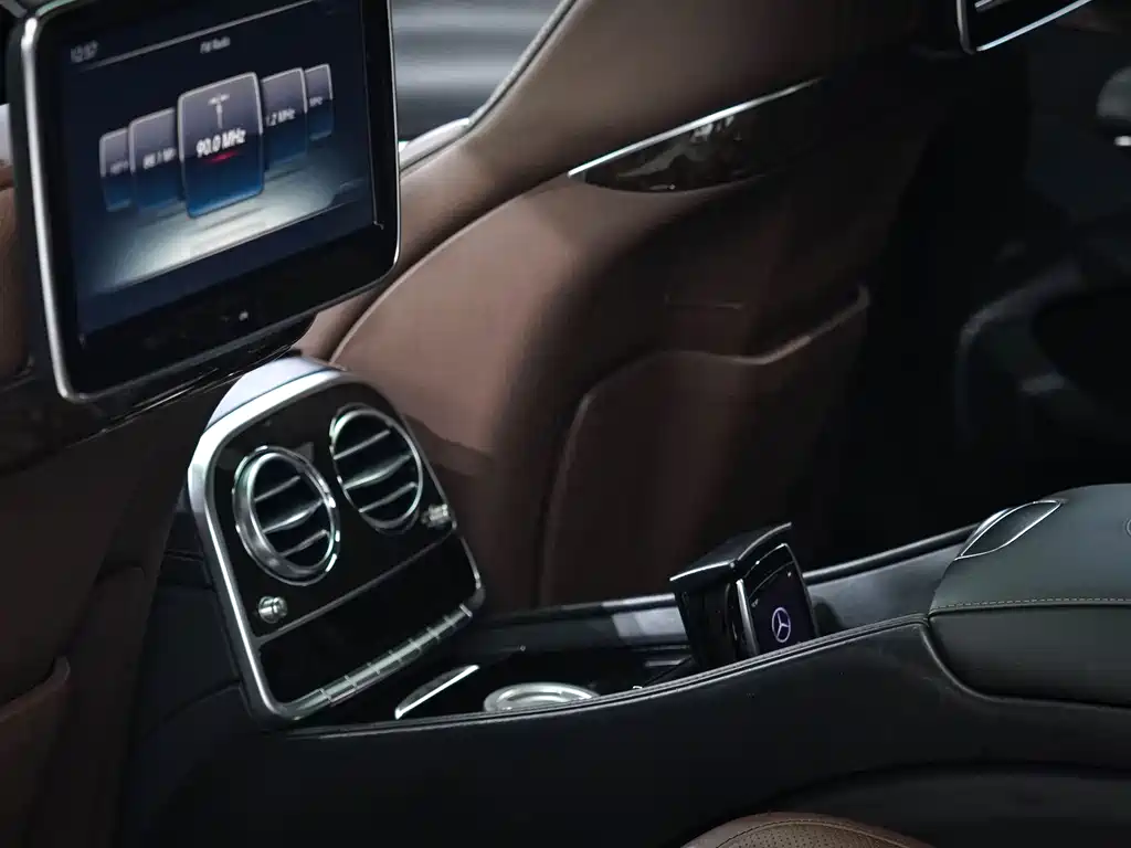 Mercedes-Benz S-Class AMG 2017 — фото 16
