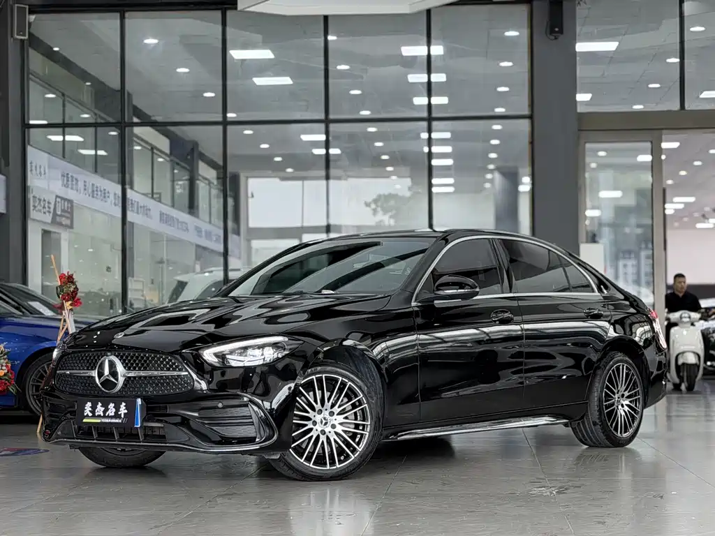 Mercedes-Benz C-Class 2023 — фото 1