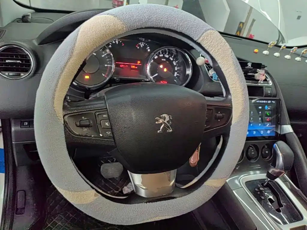 Peugeot 3008 2019 — фото 11