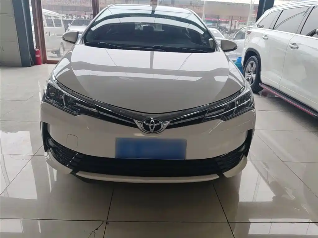 Toyota Corolla 2019 — фото 3