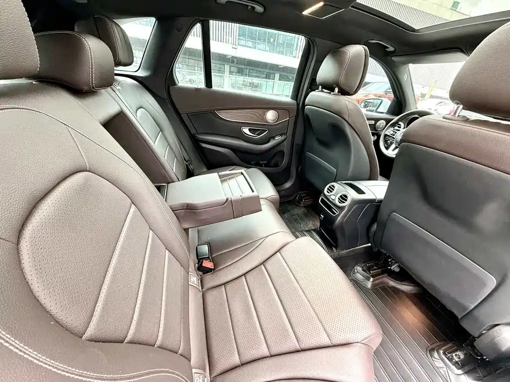 Mercedes-Benz GLC 2019 — фото 11