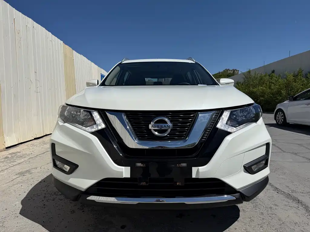 Nissan X-Trail 2017 — фото 2