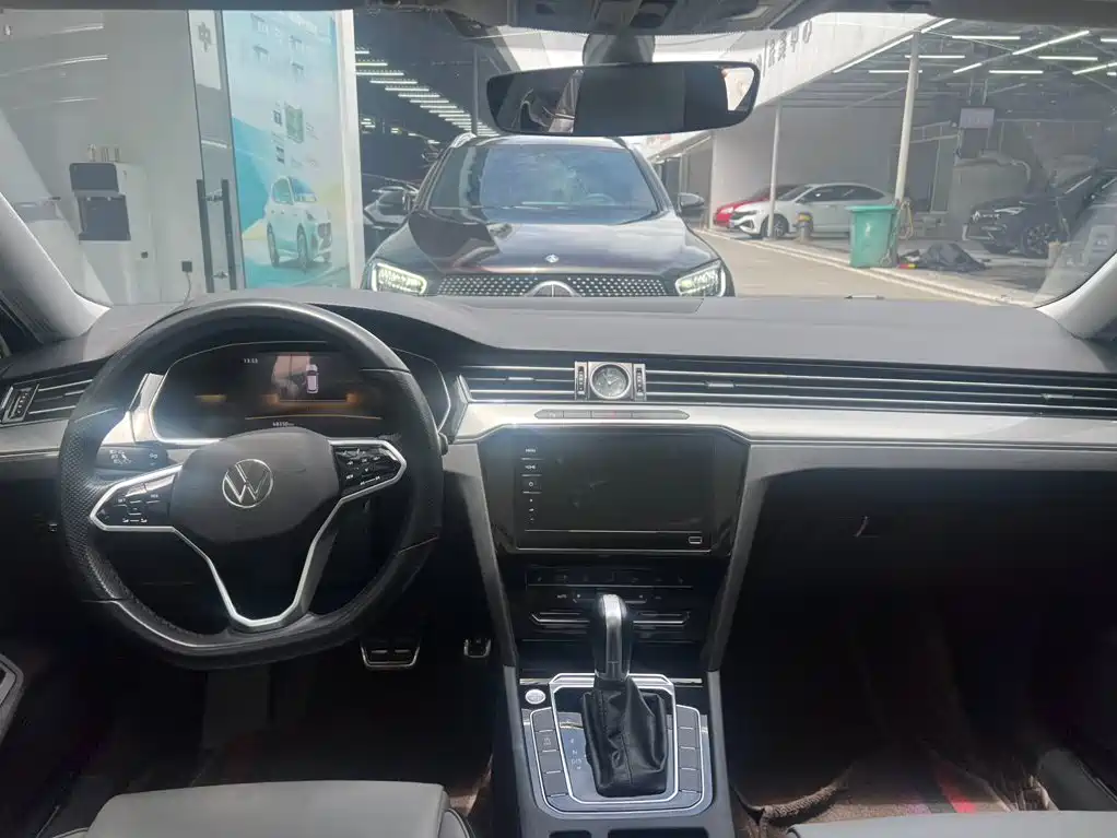 Volkswagen Magotan 2024
