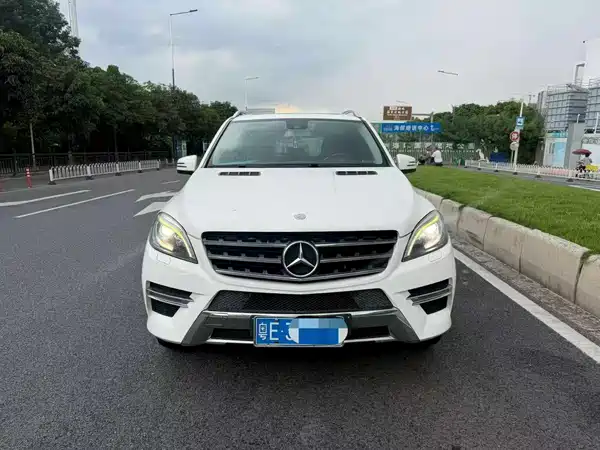 Mercedes-Benz M-Class 2015