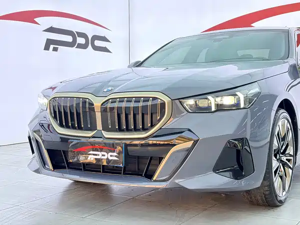 BMW 5 Series 2024