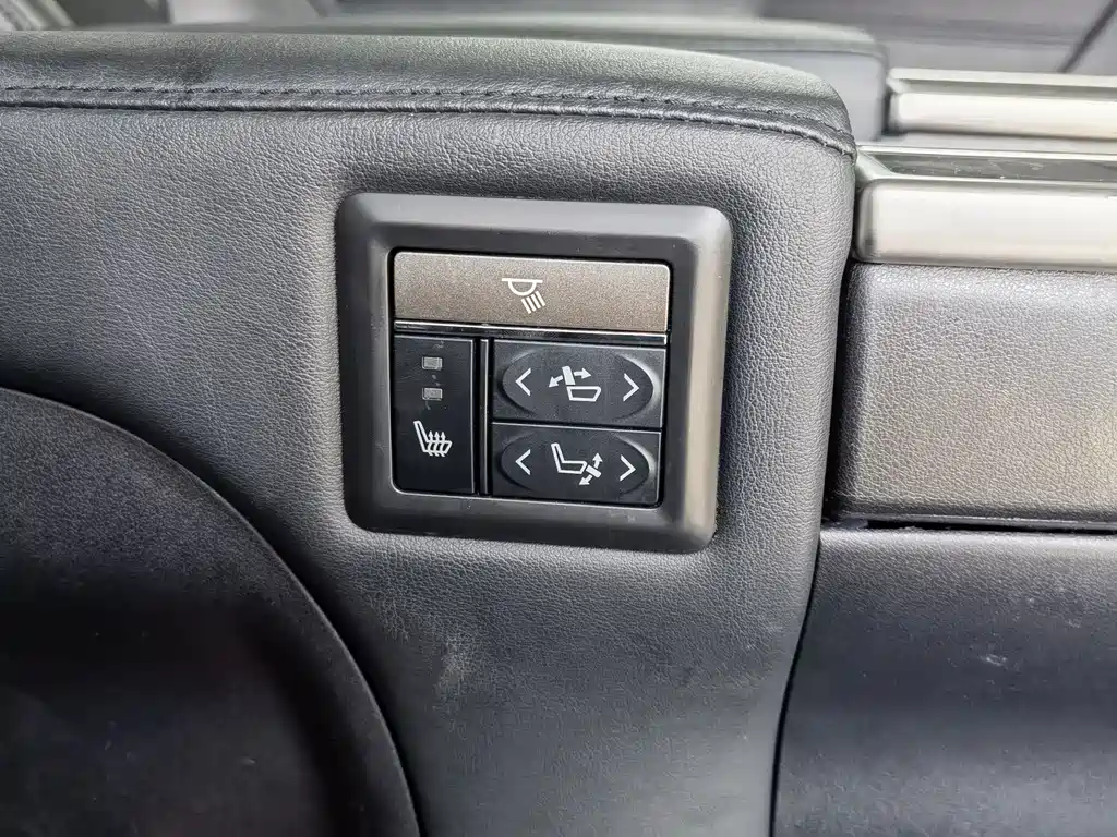 Toyota Vellfire 2021 — фото 12