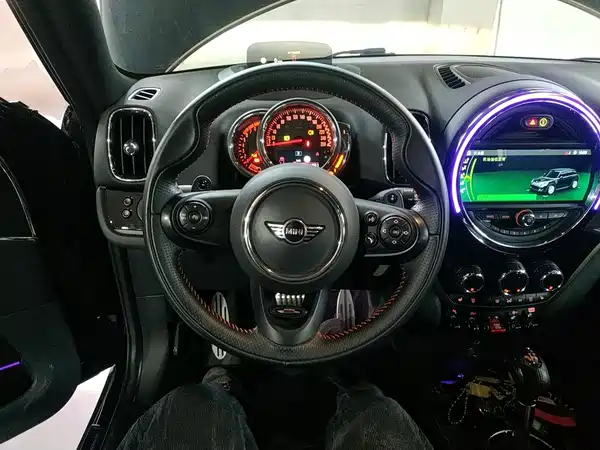 MINI JCW COUNTRYMAN 2018