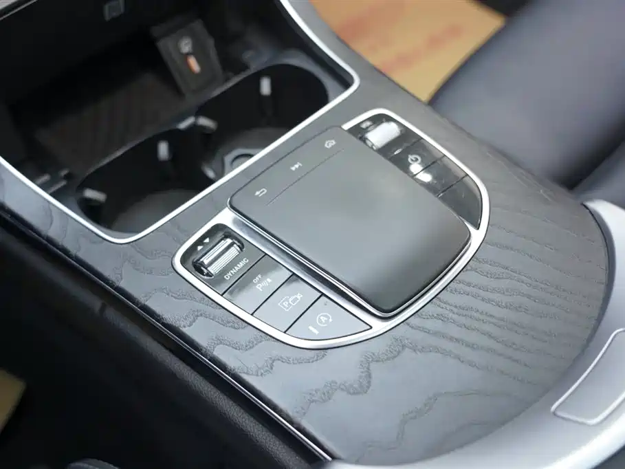 Mercedes-Benz C-Class 2020 — фото 12