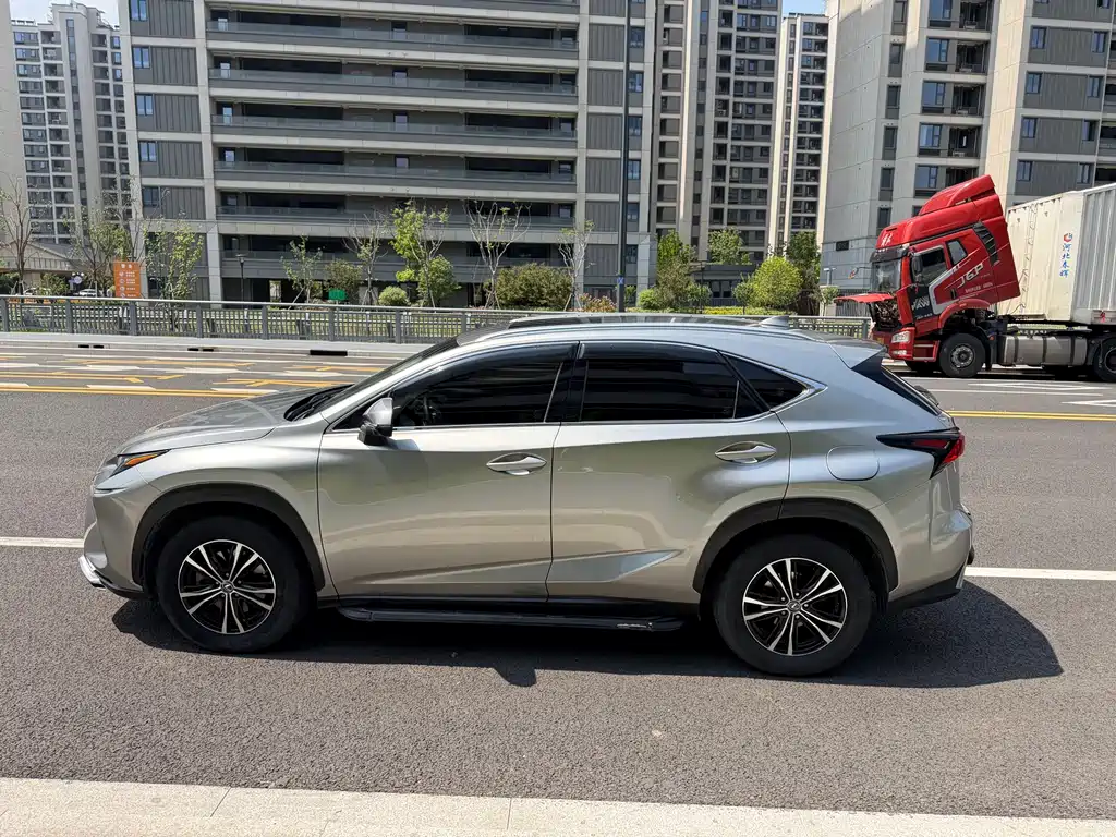 Lexus NX 2018 — фото 3