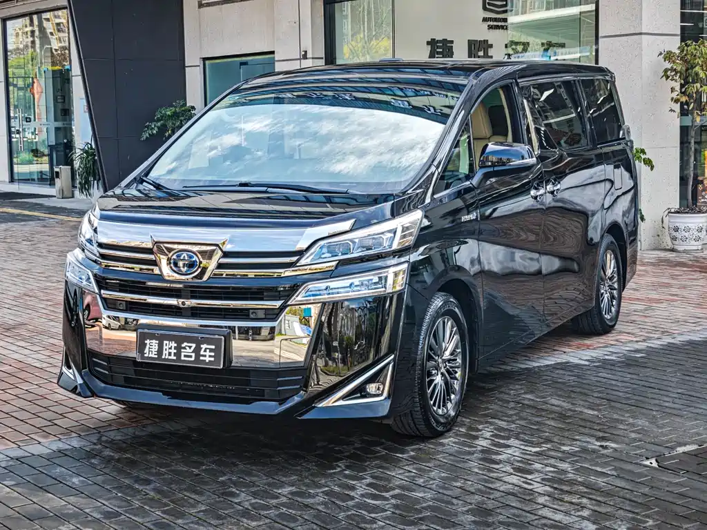 Toyota Vellfire 2021 — фото 1