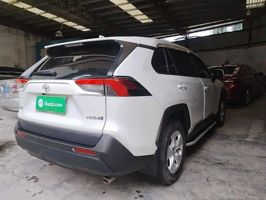 Toyota RAV4 2024