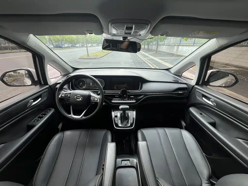 GAC Motor Trumpchi M6 2020 — фото 12