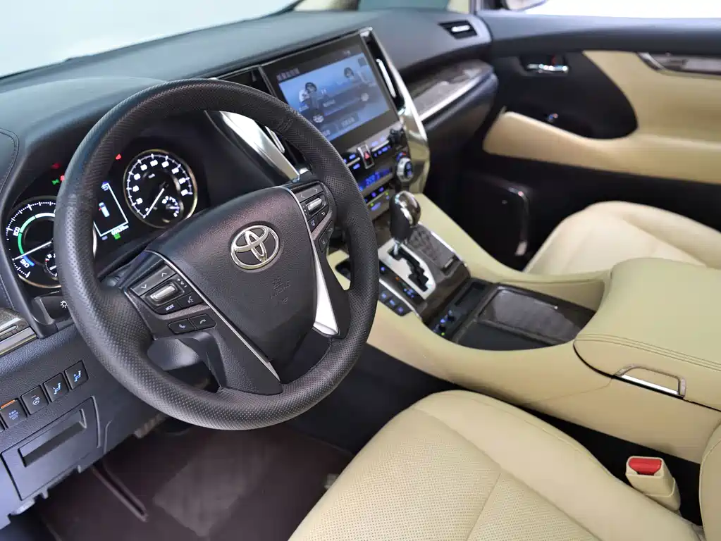 Toyota Vellfire 2020 — фото 11
