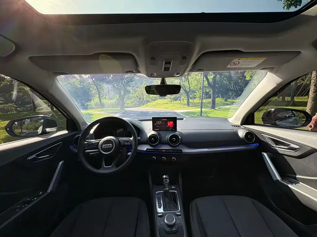 Audi Q2L 2020