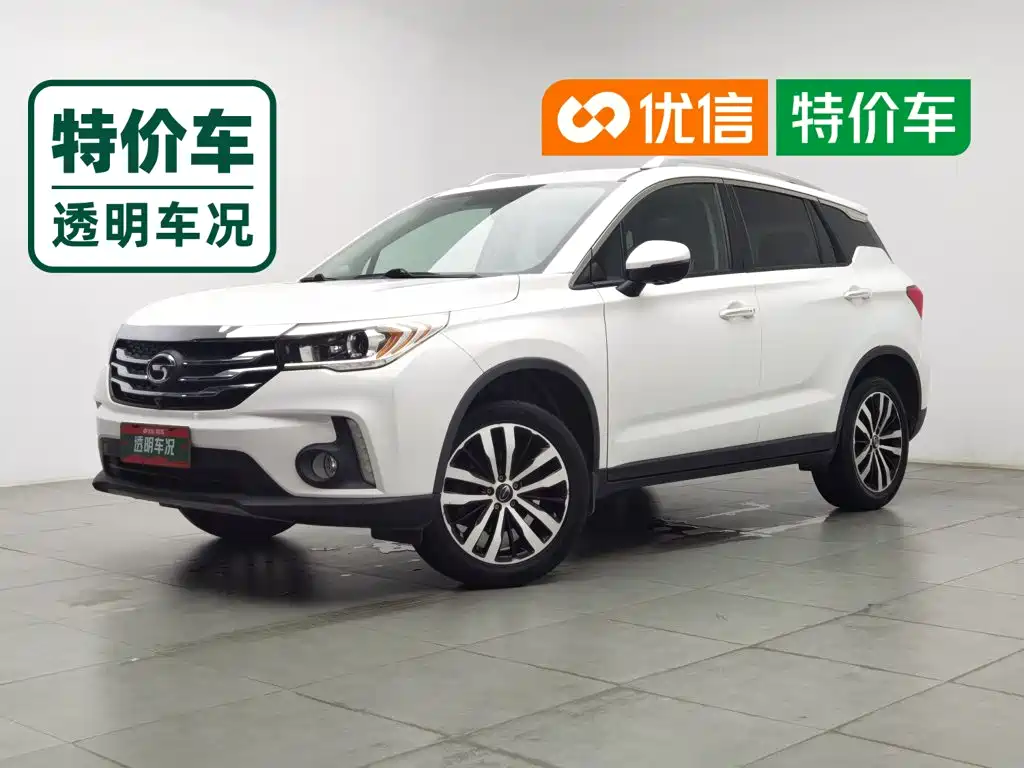 GAC Trumpchi GS4 2017 — фото 1