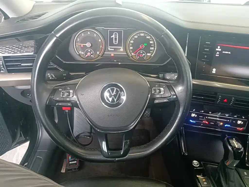 Volkswagen Passat 2021 — фото 11