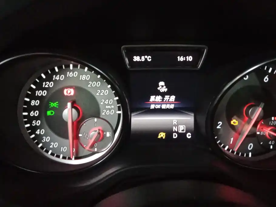 Mercedes-Benz CLA 2016 — фото 14