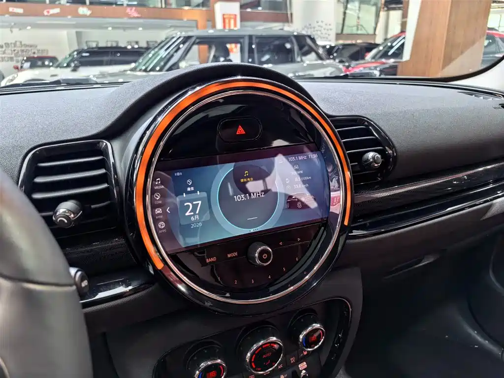 MINI Clubman 2022 — фото 10