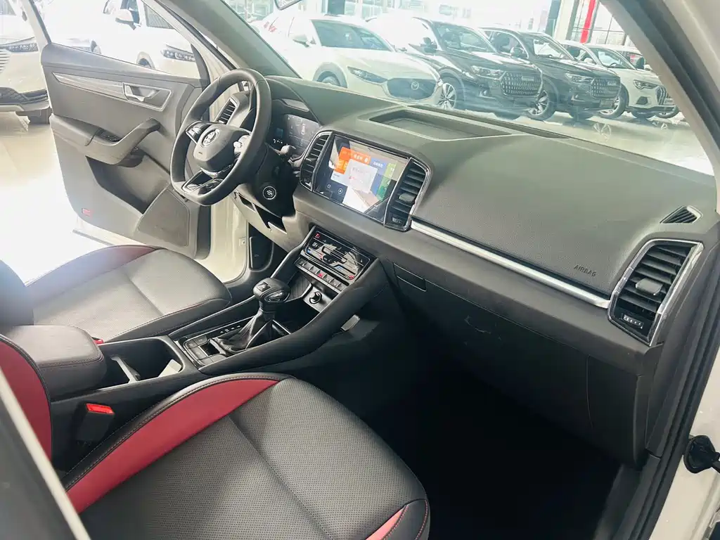 Skoda Karoq 2022 — фото 14
