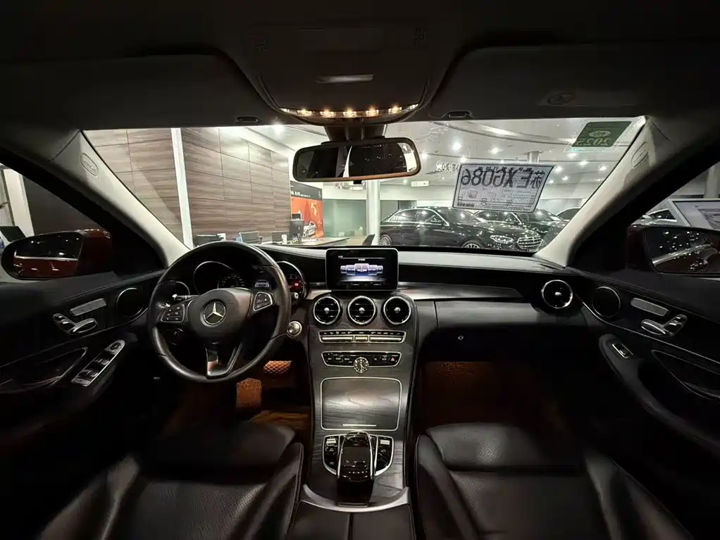 Mercedes-Benz C-Class 2017 — фото 10