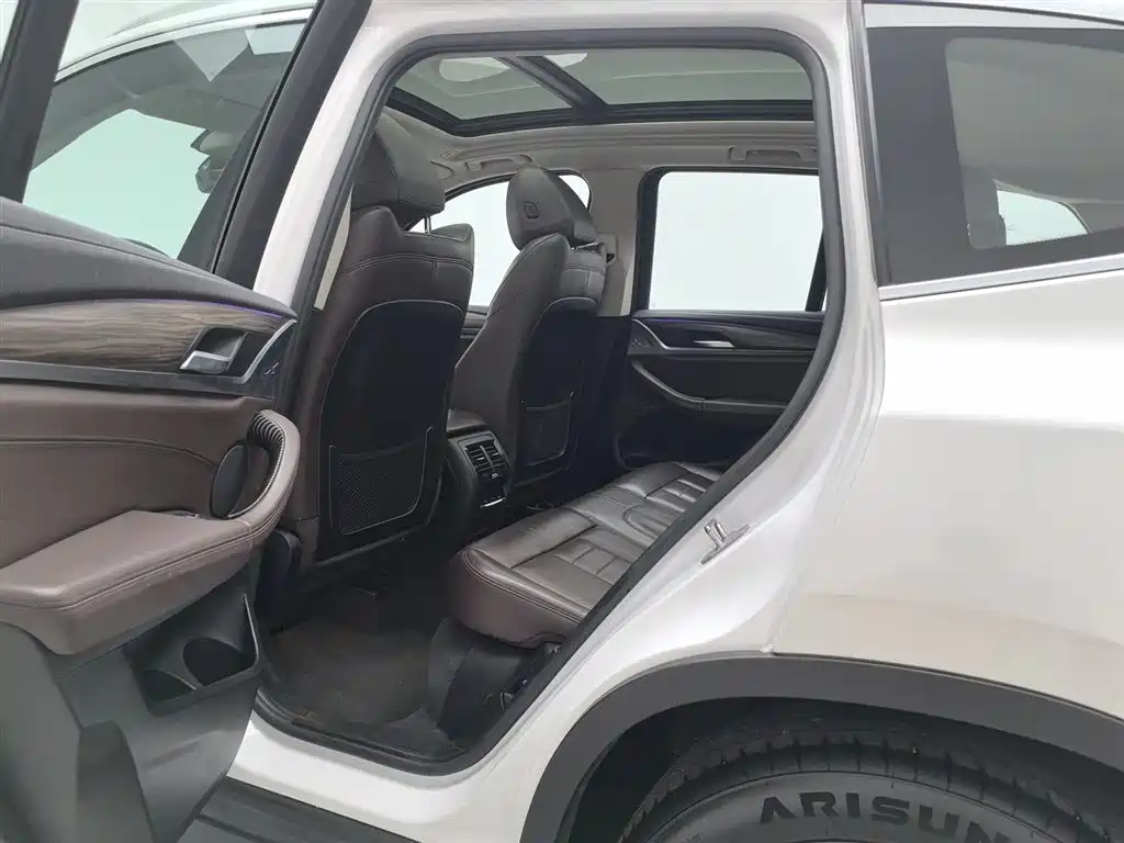 BMW X3 2018 — фото 15