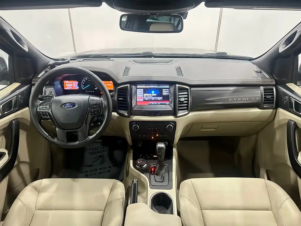 Ford Everest 2016 — фото 13