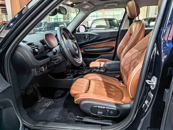 MINI Clubman 2022