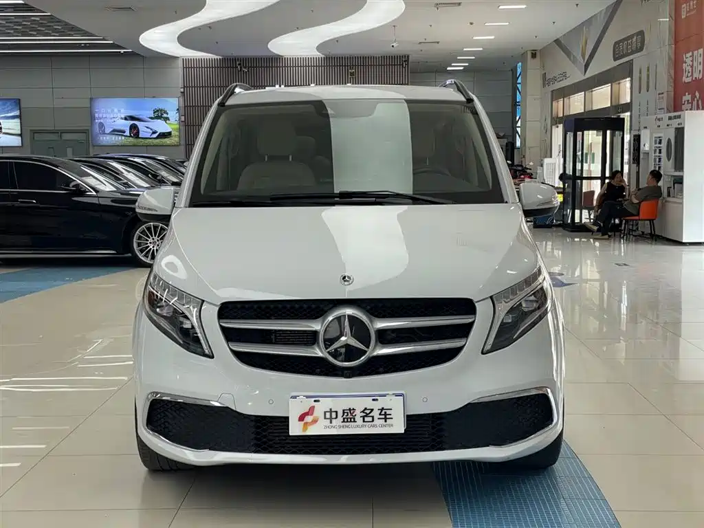 Mercedes-Benz V-Class 2022 — фото 2