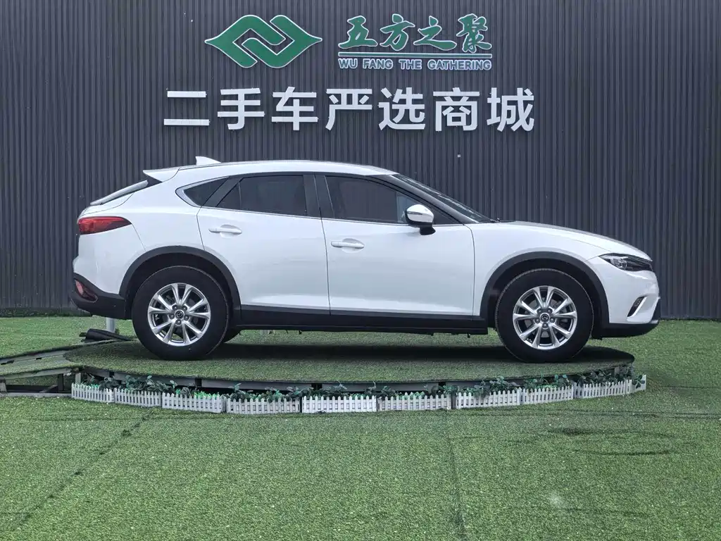 Mazda CX-4 2017 — фото 4
