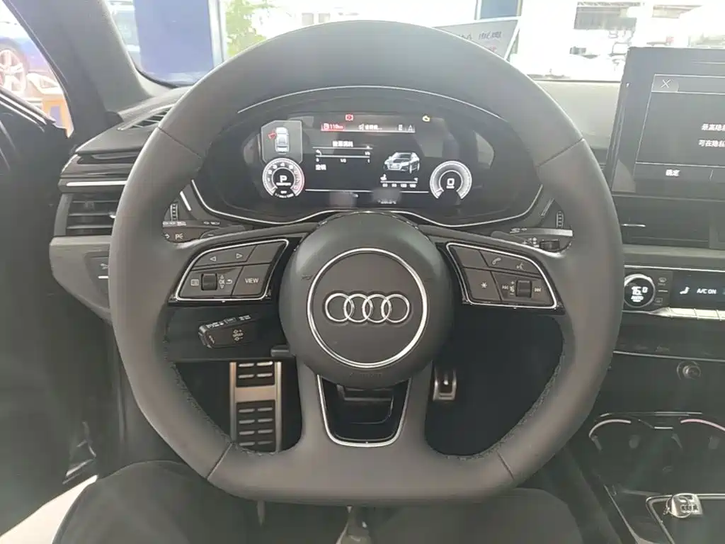 Audi A4L 2023 — фото 11
